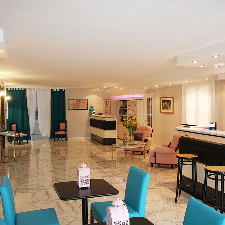 Ingresso e bar Bed and Breakfast Hotel Naxos Alba Adriatica